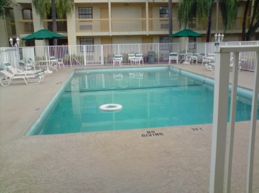pool La Quinta inn